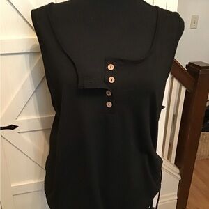 Black Sleeveless Top